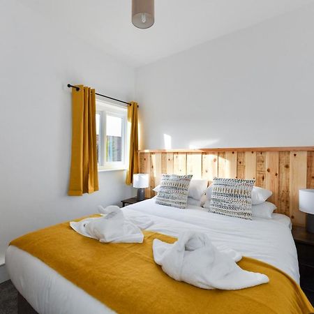 Newark Central Cottage Экстерьер фото