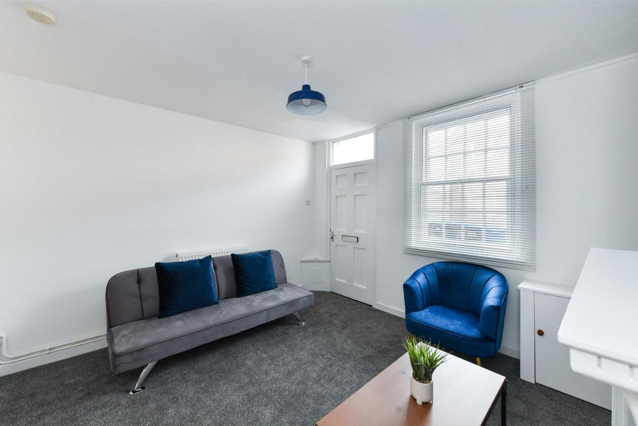 Newark Central Cottage Экстерьер фото