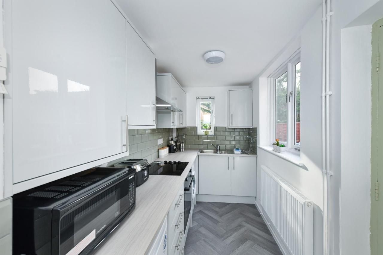 Newark Central Cottage Экстерьер фото