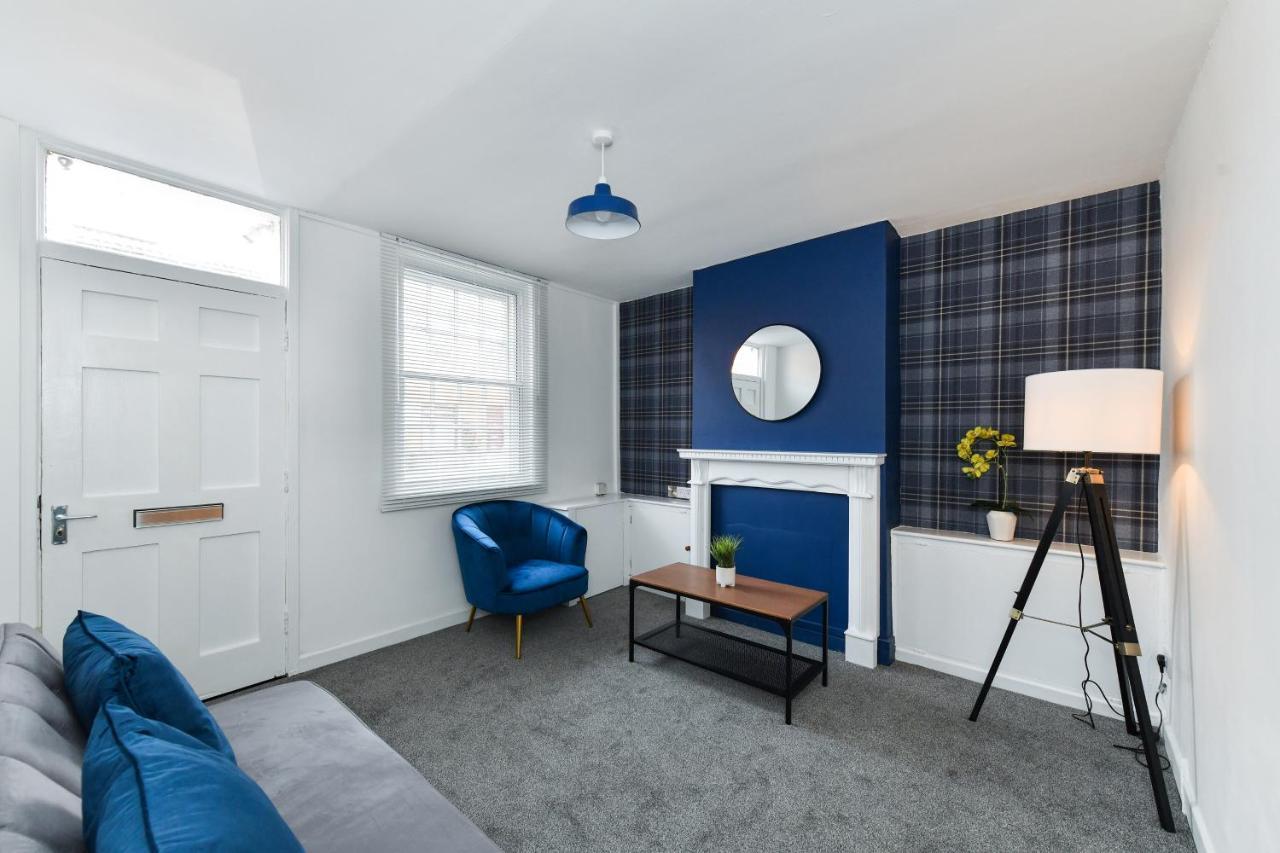 Newark Central Cottage Экстерьер фото